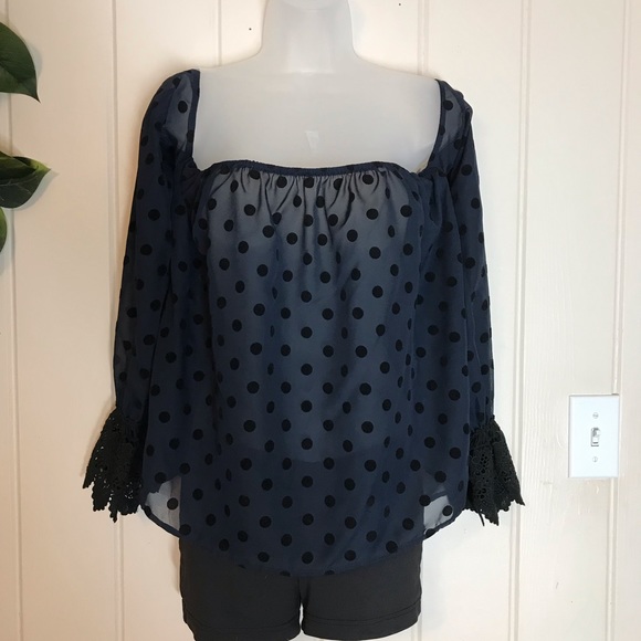 Ciel Black Polka Dots Black Polyester Off Cold Shoulder Thick Eyelet Cuff Blouse - Picture 7 of 16